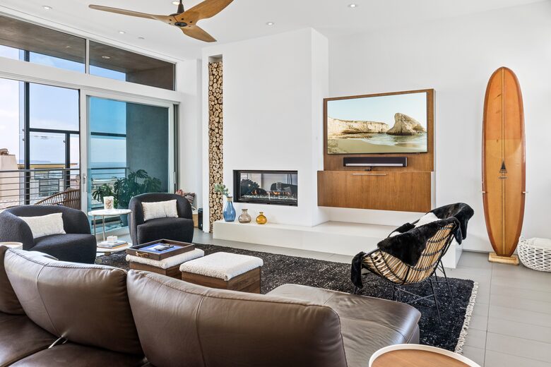 Blue Wave Beach House | Upstairs