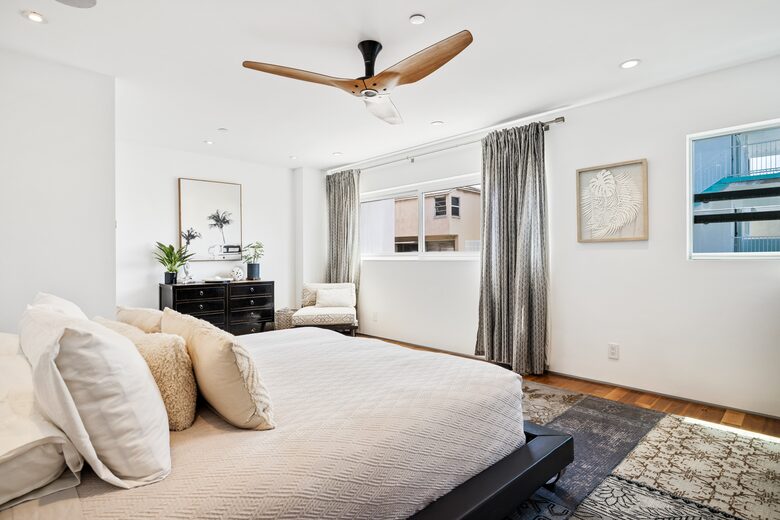 The Blue Wave Luxury Beach House | Manhattan Beach - Manhattan Beach, California