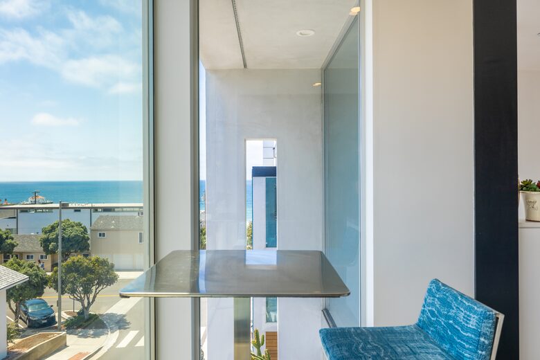 The Blue Wave Luxury Beach House | Manhattan Beach - Manhattan Beach, California