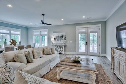 Beautiful Home with Private Pool, Firepit and 6 Seater Golf Cart! - Santa Rosa Beach, Florida