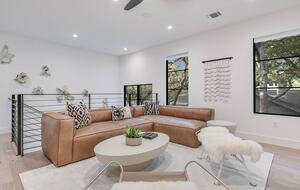 ABOVE - Austin Platinum - Austin, Texas