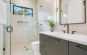 ABOVE - Austin Platinum - Austin, Texas