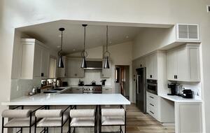 Mountain Modern Home Minutes From Ski Resorts and Lake Tahoe - Truckee, California