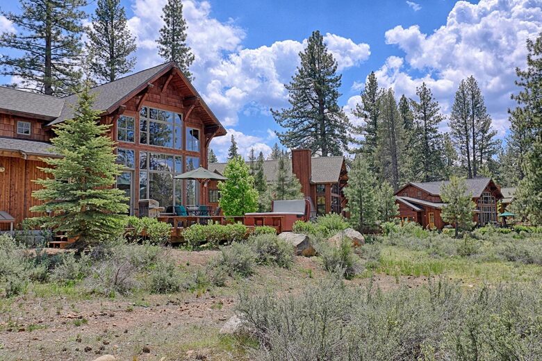 Old Greenwood Cabin in Truckee - Truckee, California
