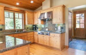 Old Greenwood Cabin in Truckee - Truckee, California