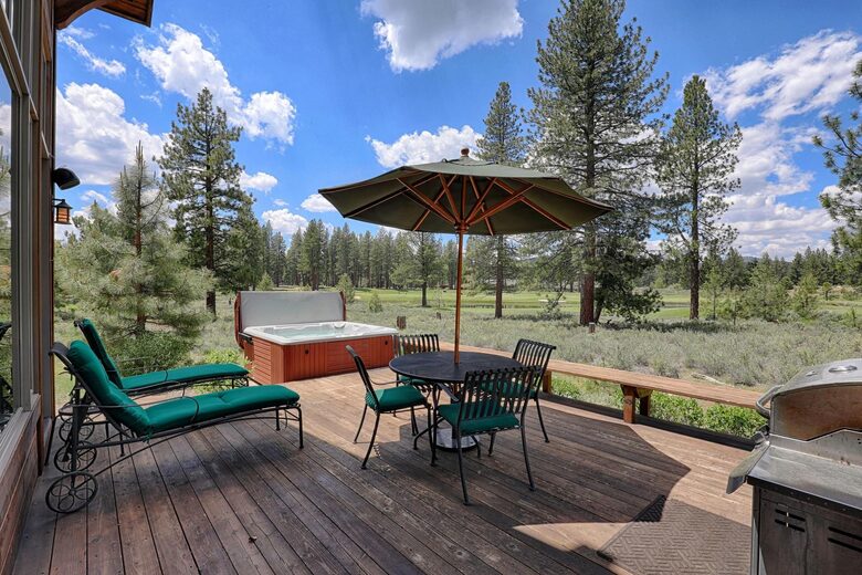 Old Greenwood Cabin in Truckee - Truckee, California