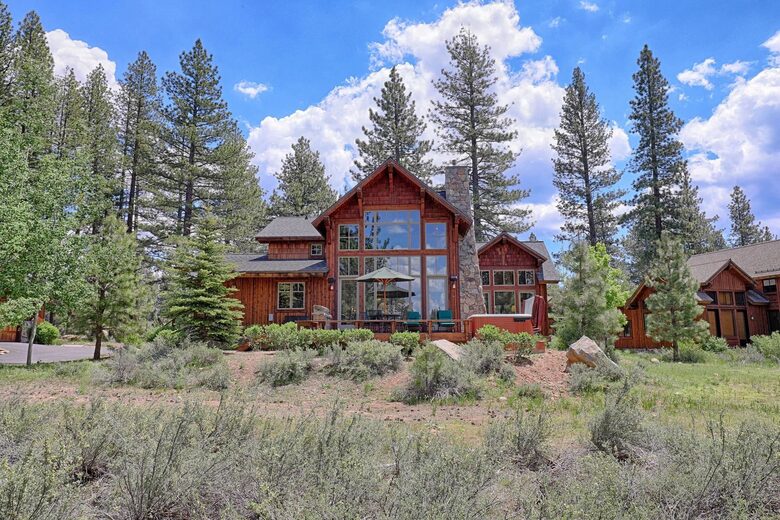 Old Greenwood Cabin in Truckee - Truckee, California
