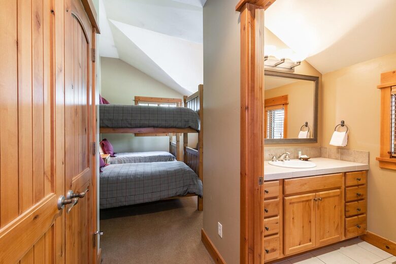 Old Greenwood Cabin in Truckee - Truckee, California