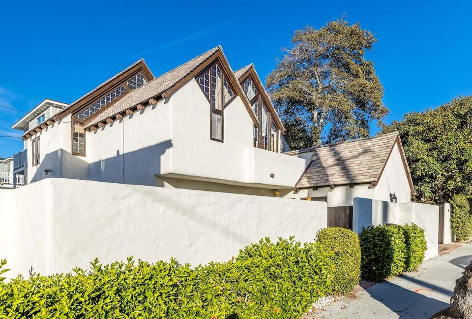 Remodeled Cottage - Minutes to Beach, Park, Shops! - San Diego, California