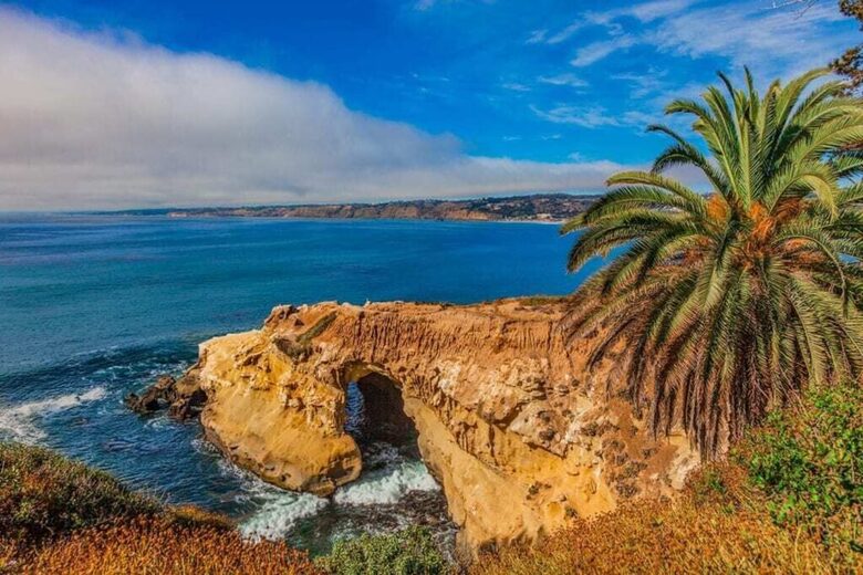 Remodeled Cottage - Minutes to Beach, Park, Shops! - San Diego, California