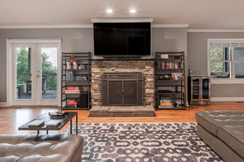 Carolina Mountain Retreat with Unobstructed Mountain Views - Hendersonville, North Carolina
