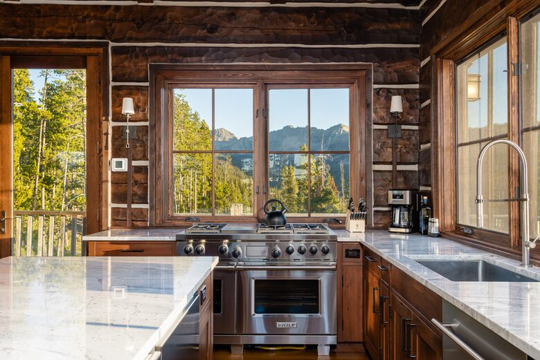 Big Sky Fire Lookout Tower - Lone Peak View - Big Sky, Montana