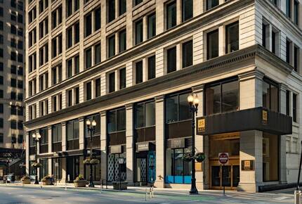 1-Bedroom Restored Vintage Loft in the Heart of Chicago - Chicago, Illinois