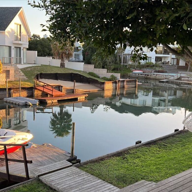Elegant St Francis Bay Luxury Shore Rd Home - St Francis Bay, South Africa