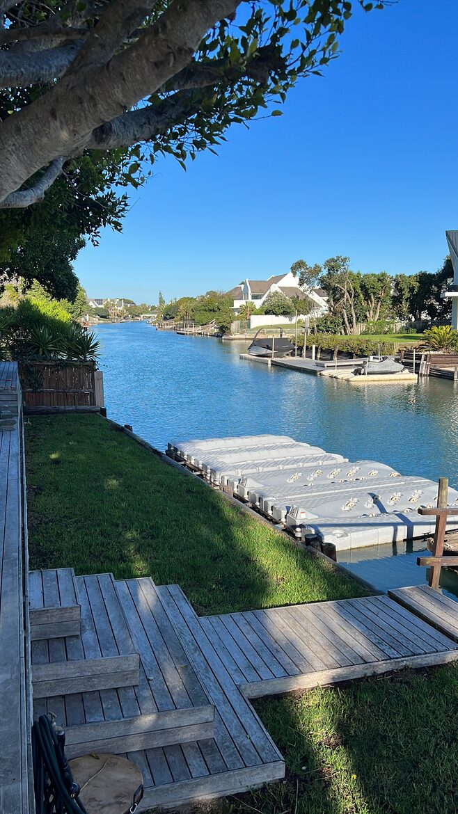 Elegant St Francis Bay Luxury Shore Rd Home - St Francis Bay, South Africa