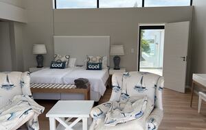 Elegant St Francis Bay Luxury Shore Rd Home - St Francis Bay, South Africa