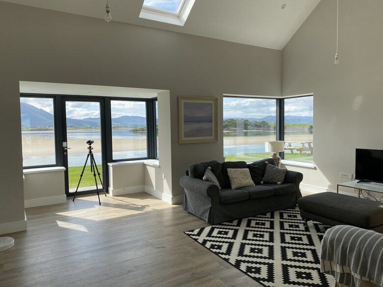 Waterfront Retreat - Ardfert, Ireland