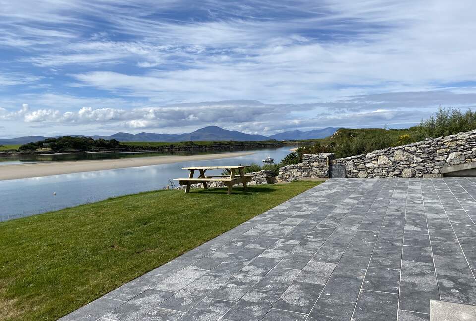 Waterfront Retreat - Ardfert, Ireland
