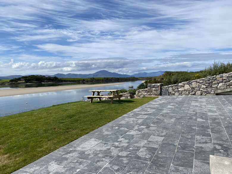 Waterfront Retreat - Ardfert, Ireland