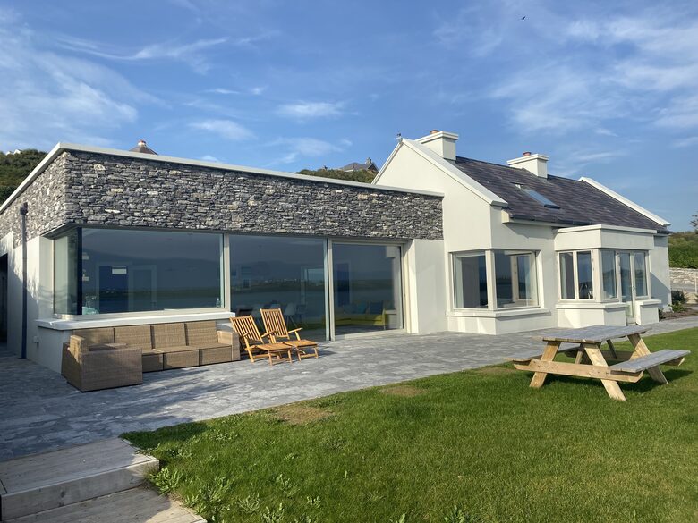 Waterfront Retreat - Ardfert, Ireland