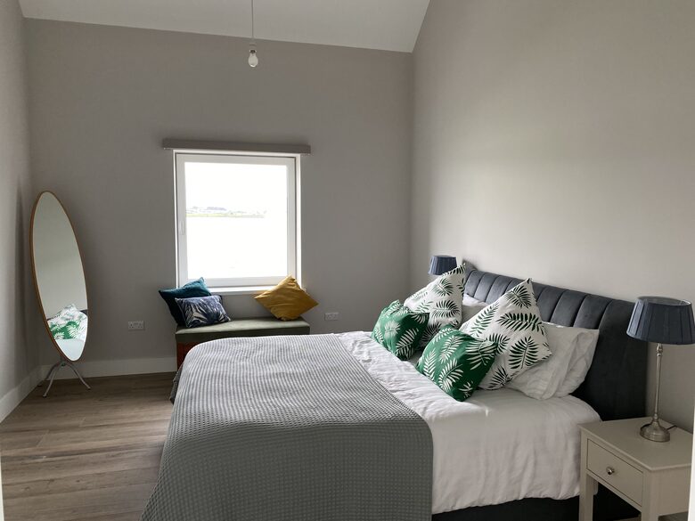 Waterfront Retreat - Ardfert, Ireland