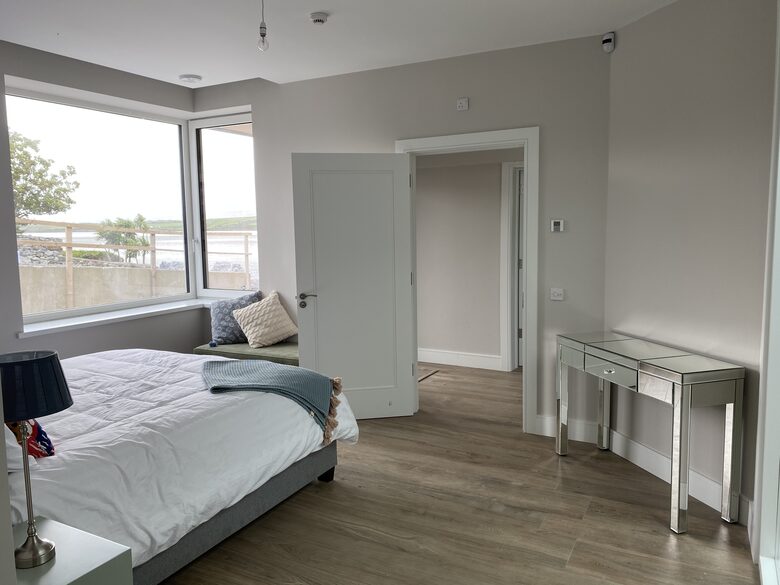 Waterfront Retreat - Ardfert, Ireland