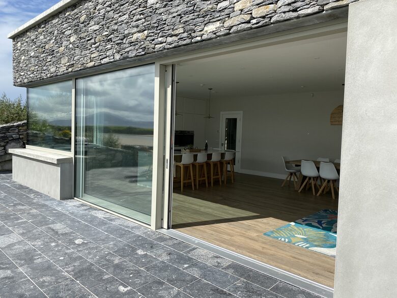 Waterfront Retreat - Ardfert, Ireland