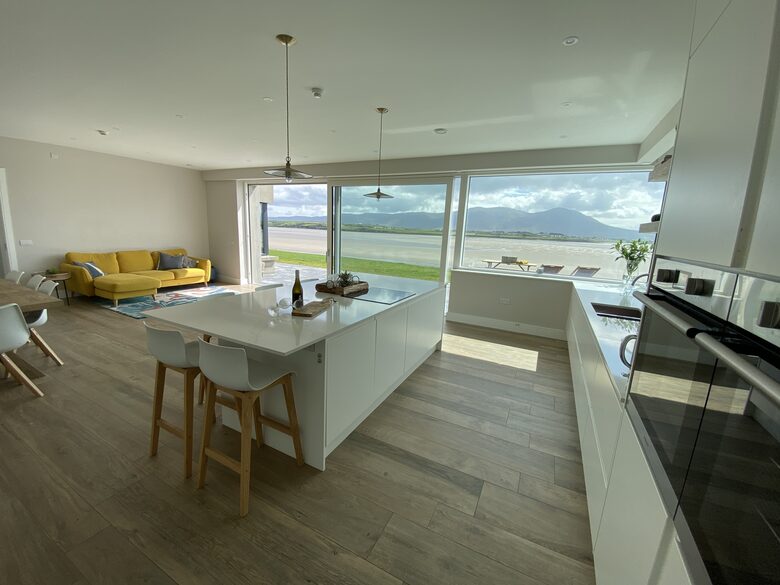 Waterfront Retreat - Ardfert, Ireland
