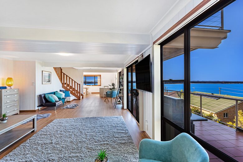 Pacific Waters | Port Stephens - Nelson Bay, Australia