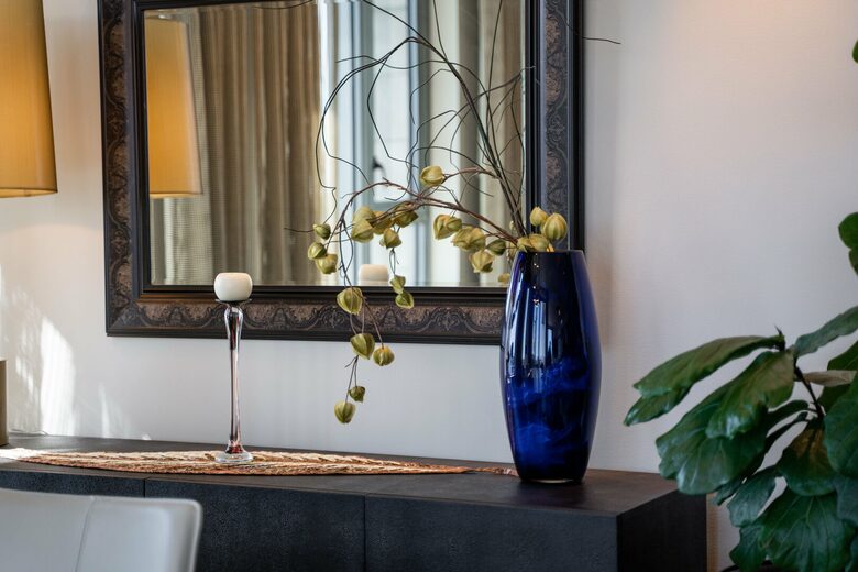 Luxury Condo with Stunning Vistas of the harbour, ocean and mountains - Victoria, Canada