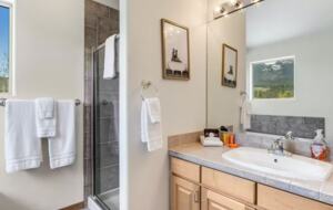 Silverthorne Spacious Getaway - Silverthorne, Colorado