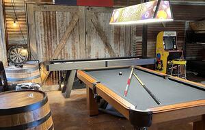 Private Getaway with a Game Room - Near Frio River - Leakey, Texas