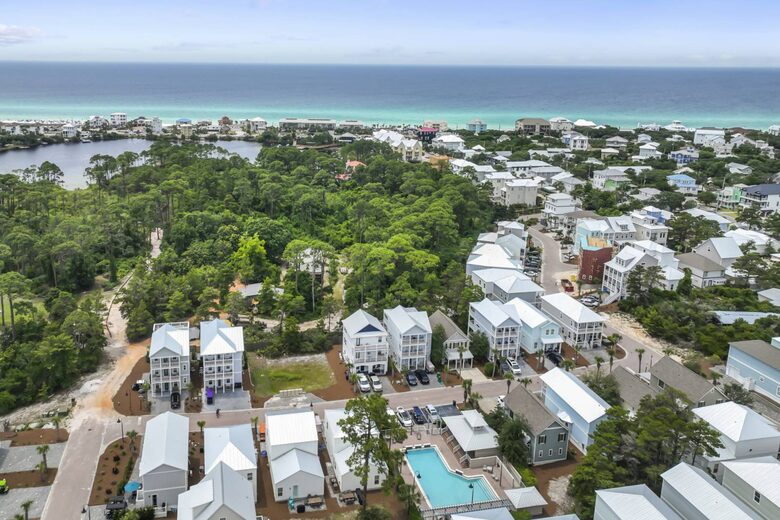 Magical Memories | With Private *Heated Pool/ Golf Cart/ Walk to Beach - Santa Rosa Beach, Florida