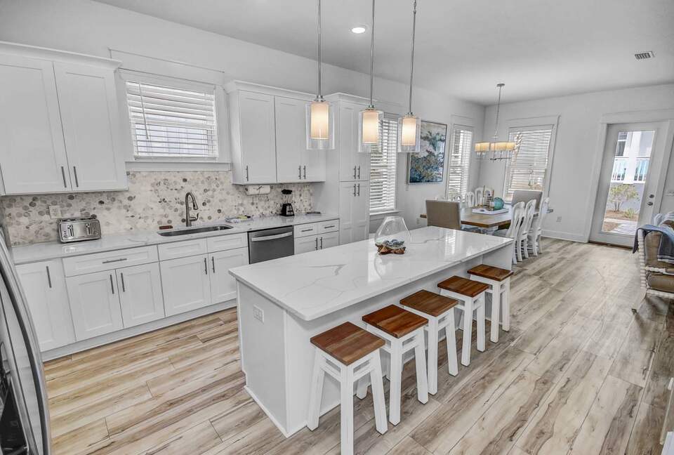 Poolside Paradise | Private *Heated Pool/Free Golf Cart - Santa Rosa Beach, Florida