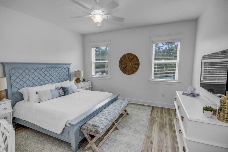 Poolside Paradise | Private *Heated Pool/Free Golf Cart - Santa Rosa Beach, Florida