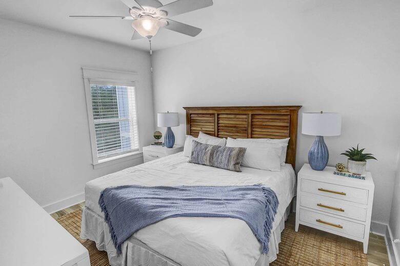 Poolside Paradise | Private *Heated Pool/Free Golf Cart - Santa Rosa Beach, Florida
