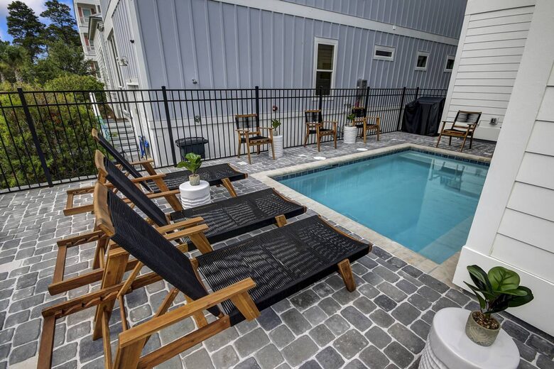 Poolside Paradise | Private *Heated Pool/Free Golf Cart - Santa Rosa Beach, Florida
