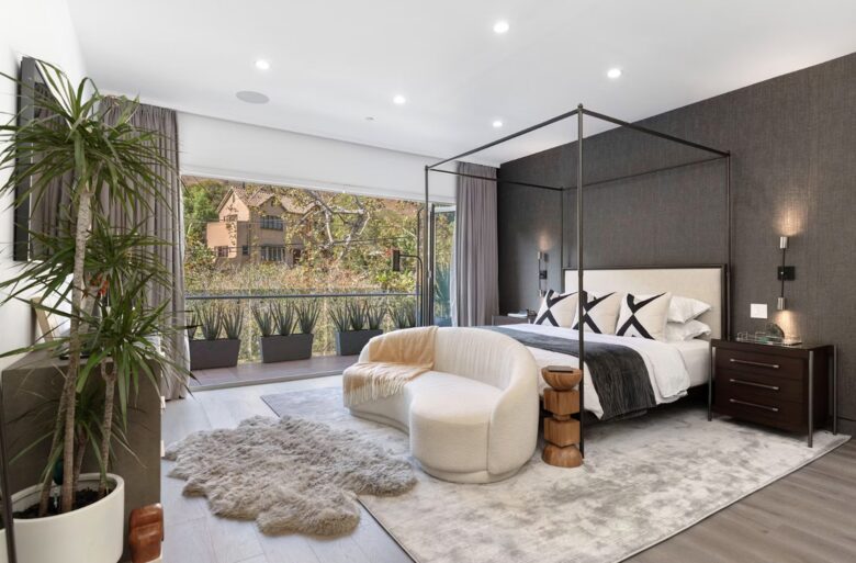 Los Angeles Luxe Getaway with a Pool - Los Angeles, California