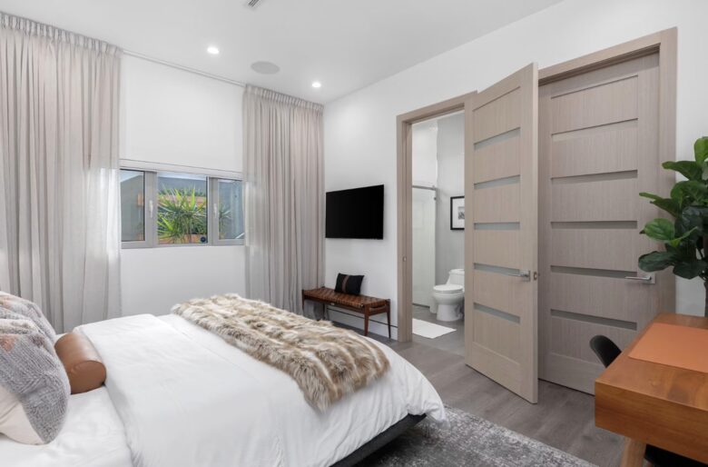 Los Angeles Luxe Getaway with a Pool - Los Angeles, California