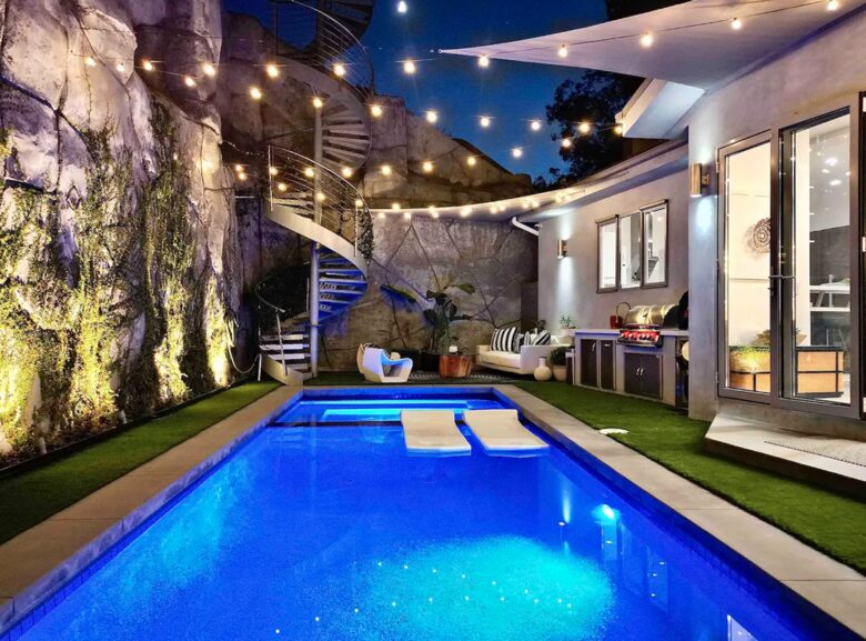 Los Angeles Luxe Getaway with a Pool - Los Angeles, California