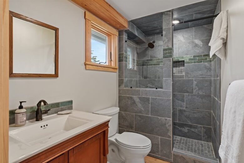 Boothbay Harbor - Spruce Point Stunner | Waterfront With Deep Water Dock Access - Boothbay Harbor, Maine