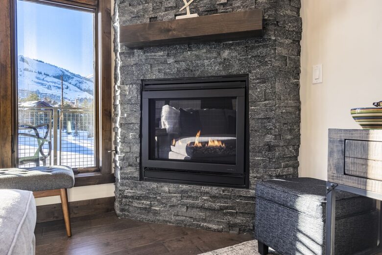 Luxury Mountain View Penthouse | Pool/Spa | Steps to Lift | aka WOW Unit - Park City, Utah
