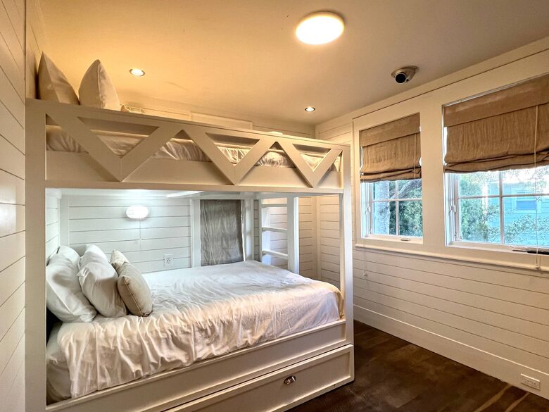 Empty Pockets Cottage | Tower Deck | Private Beach Access - Santa Rosa Beach, Florida