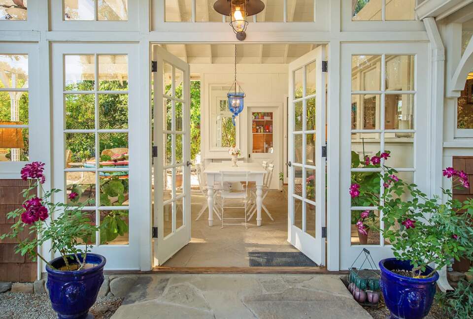 Gorgeous Historic Cottage -  Walk to Town - Ojai, California