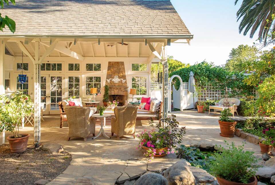 Gorgeous Historic Cottage -  Walk to Town - Ojai, California