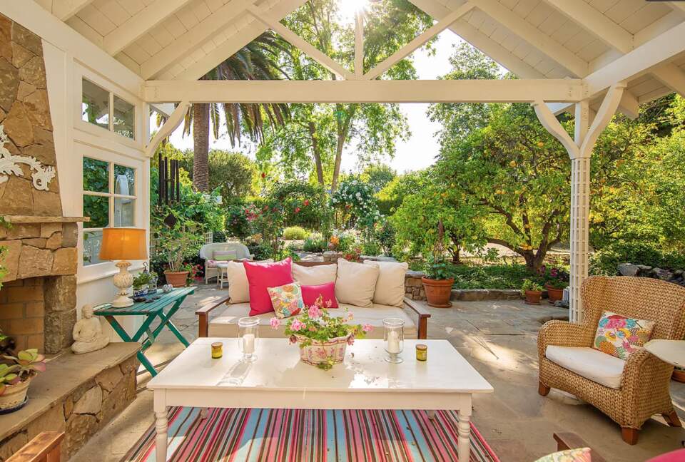 Gorgeous Historic Cottage -  Walk to Town - Ojai, California