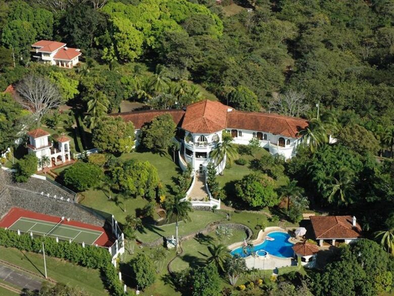 El Castillo de Esparza - Esparza, Costa Rica