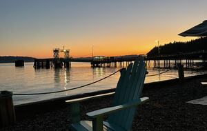 Waterfront retreat on Vashon; with a beach and hot tub! - Vashon, Washington