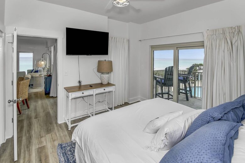 Pelican's Perch | Newly Renovated Gulf Front Unit - Miramar beach, Florida