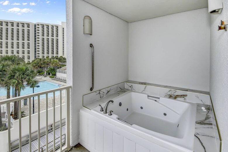 Pelican's Perch | Newly Renovated Gulf Front Unit - Miramar beach, Florida